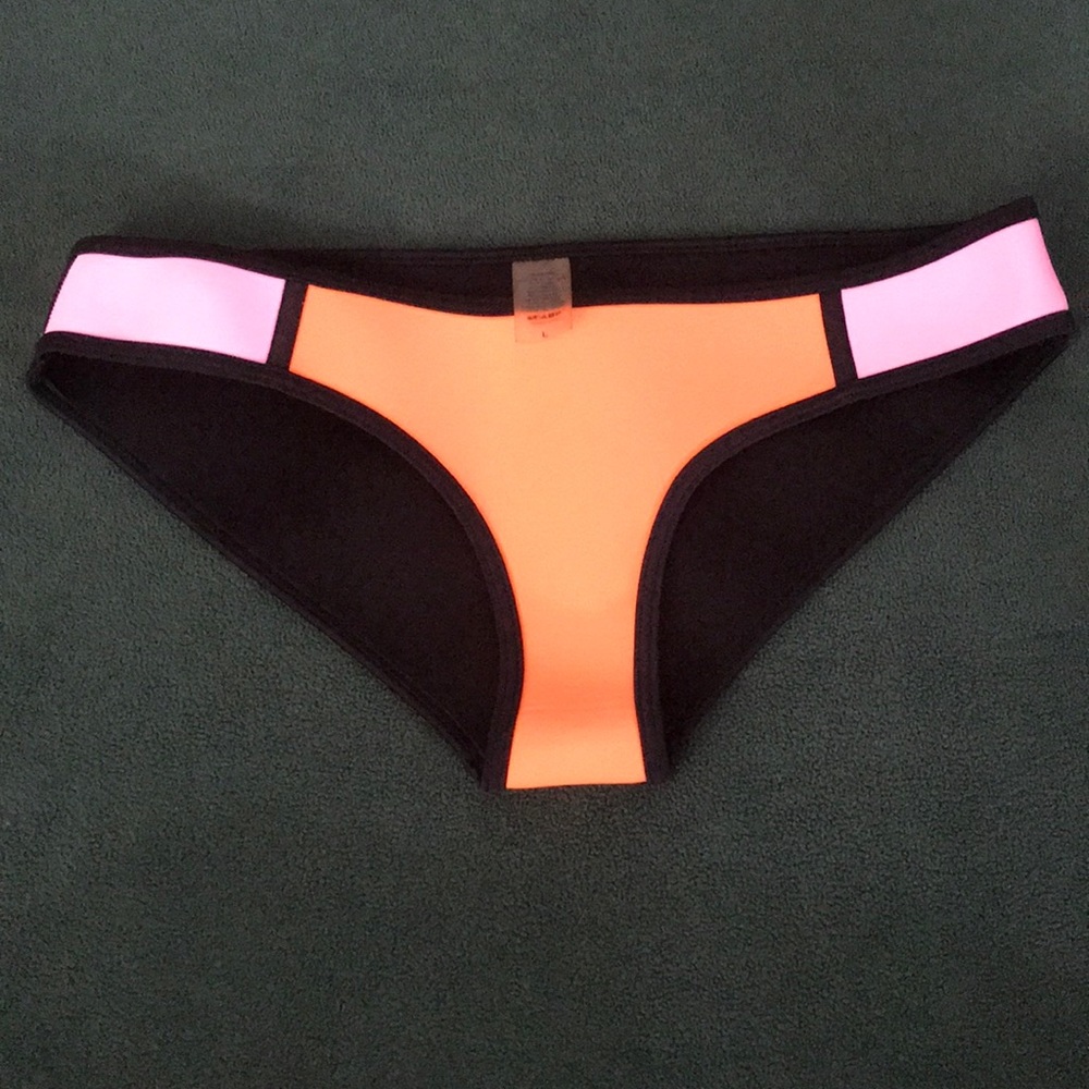 Swim bottoms - Picture 1 of 2